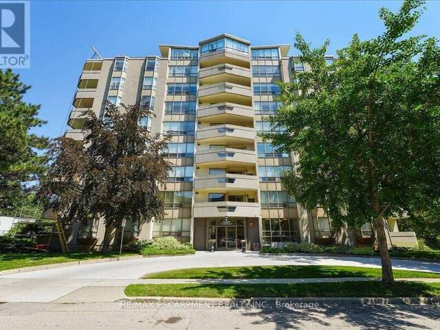 807 - 8 VILLAGE GREEN BOULEVARD Hamilton Ontario, L8G 5B8 - 2 Bedrooms Condo For Sale