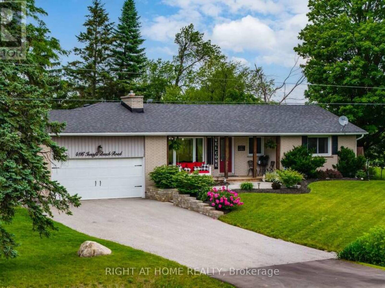 4116 INNISFIL BEACH ROAD, Innisfil, Ontario L9S 3K3