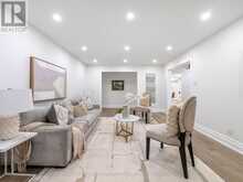 17 SLEEPY HOLLOW LANE | Whitchurch-Stouffville Ontario | Slide Image Nine