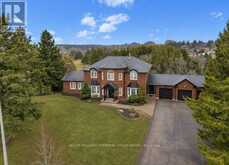 17 SLEEPY HOLLOW LANE | Whitchurch-Stouffville Ontario | Slide Image Two