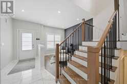 275 SHARON CREEK DRIVE | East Gwillimbury Ontario | Slide Image Three