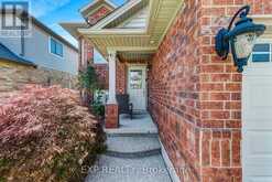 16 DOWNING STREET | Binbrook Ontario | Slide Image Three