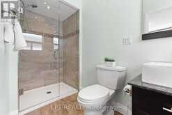 818 POPLAR AVENUE | Georgina Ontario | Slide Image Seventeen