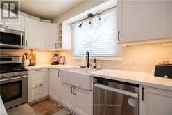 6207 KIRKLAND DRIVE | Niagara Falls Ontario | Slide Image Eleven