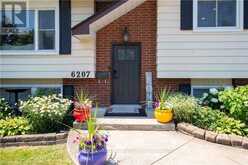 6207 KIRKLAND DRIVE | Niagara Falls Ontario | Slide Image Three