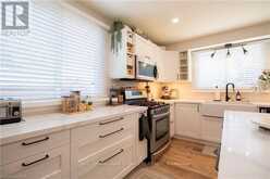 6207 KIRKLAND DRIVE | Niagara Falls Ontario | Slide Image Eight