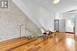 819 DUNDAS STREET W | Toronto Ontario | Slide Image Thirteen