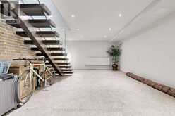 819 DUNDAS STREET W | Toronto Ontario | Slide Image Thirty