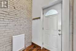 819 DUNDAS STREET W | Toronto Ontario | Slide Image Thirty-three