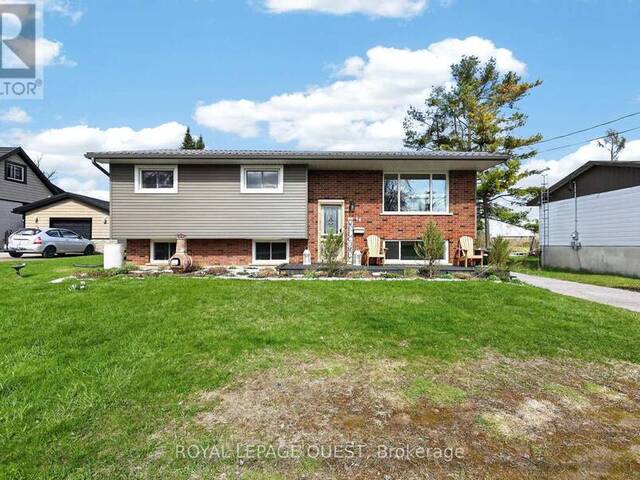 48 COURTLAND STREET Orillia Ontario, L3V 1A7 - 4 Bedrooms Home For Sale