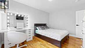 555 MCCOWAN ROAD | Toronto Ontario | Slide Image Twenty
