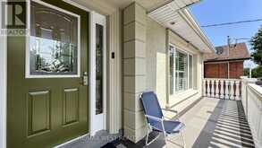 555 MCCOWAN ROAD | Toronto Ontario | Slide Image Three