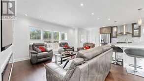 555 MCCOWAN ROAD | Toronto Ontario | Slide Image Six