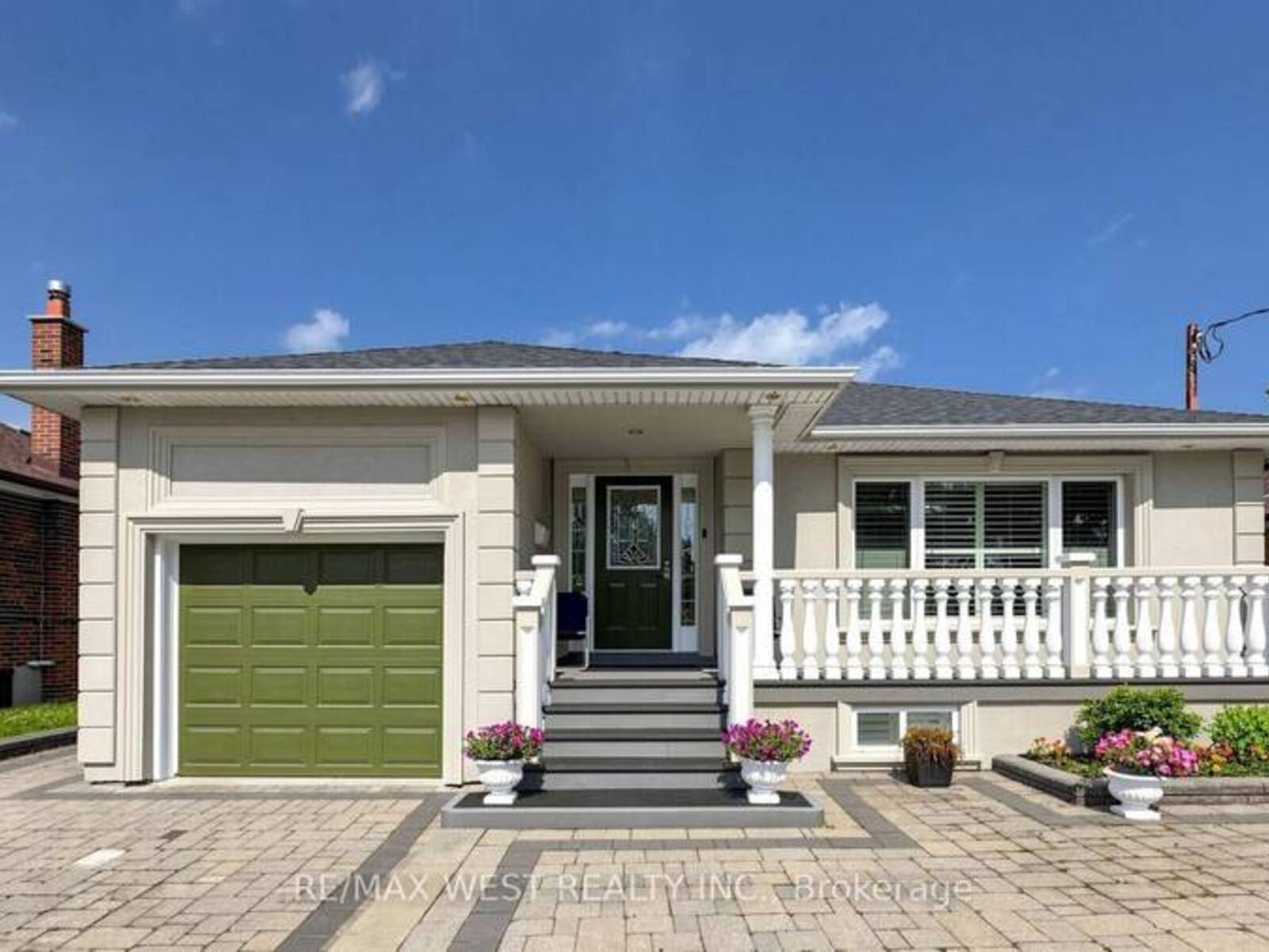 555 MCCOWAN ROAD, Toronto, Ontario M1J 1J7