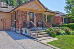 81 FLORA DRIVE | Toronto Ontario | Slide Image Four