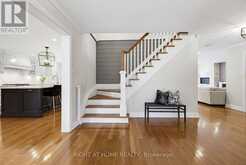 18 OAK LEA CIRCLE | Markham Ontario | Slide Image Six