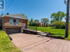 1069 ALEXANDRA AVENUE Mississauga Ontario, L5E 2A1