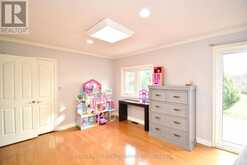 20 CRESCENT HILL DRIVE N | Brampton Ontario | Slide Image Twenty