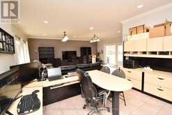 20 CRESCENT HILL DRIVE N | Brampton Ontario | Slide Image Sixteen