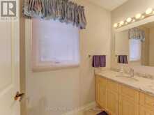 298 ROXTON DRIVE | Waterloo Ontario | Slide Image Thirteen