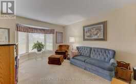 298 ROXTON DRIVE | Waterloo Ontario | Slide Image Fifteen