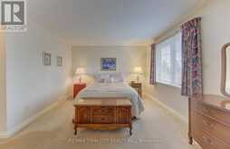 298 ROXTON DRIVE | Waterloo Ontario | Slide Image Eighteen