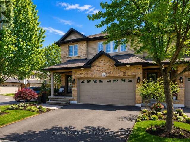 40 - 441 STONEHENGE DRIVE Hamilton Ontario, L9K 0B1 - 3 Bedrooms Condo For Sale