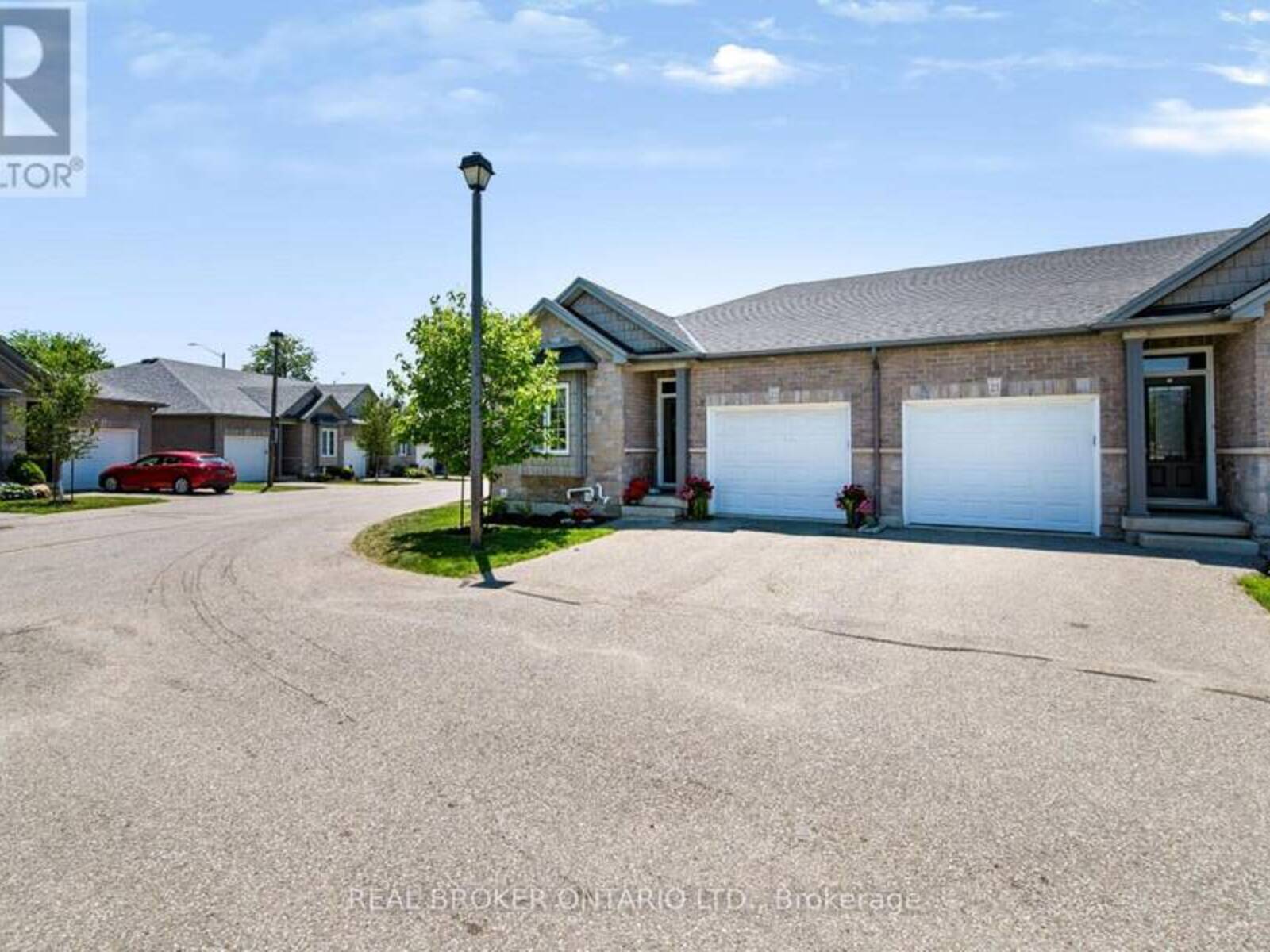22-244 DUNDAS STREET, Paris, Ontario N3L 0B4