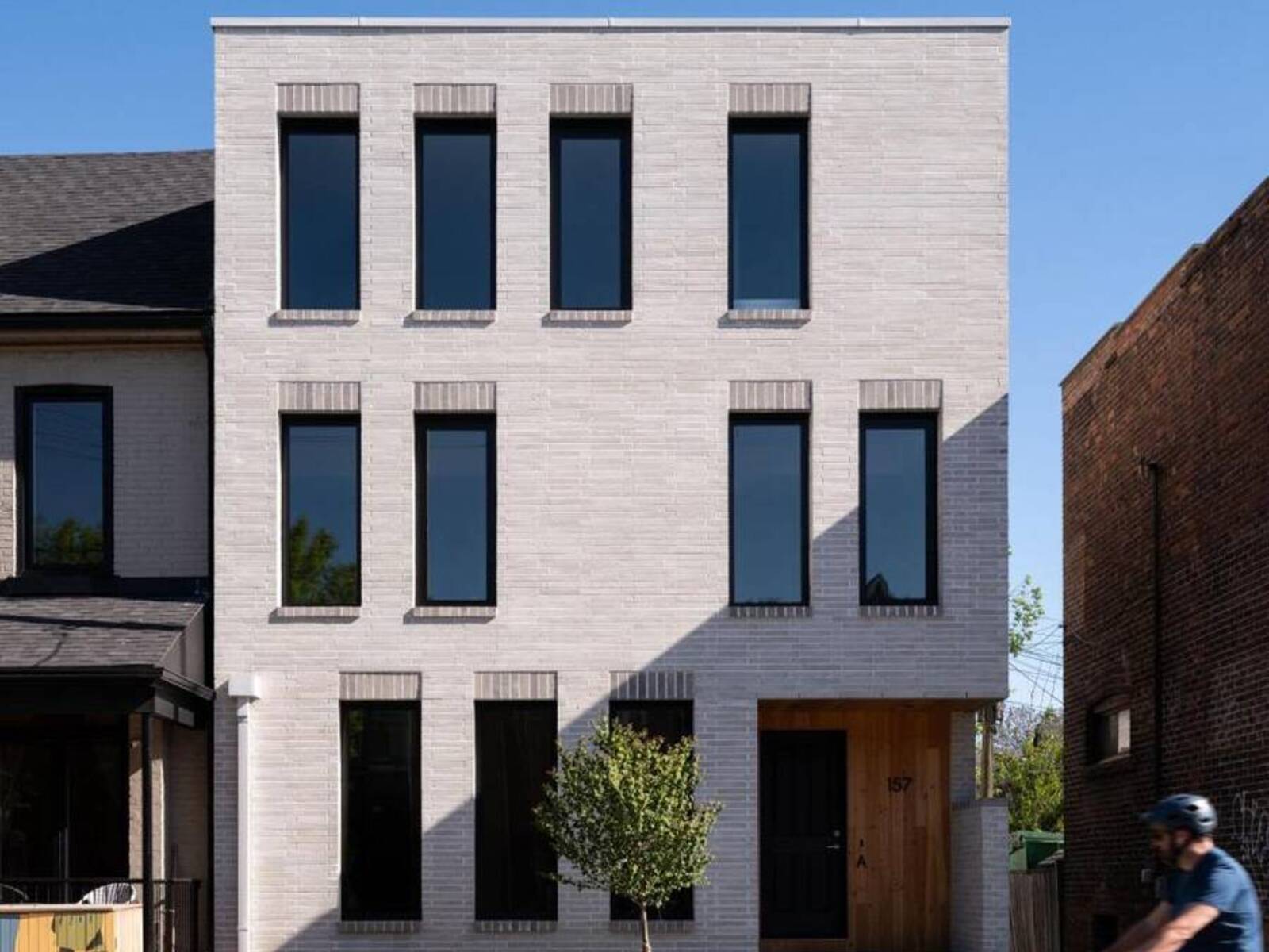 D - 157 HALLAM STREET, Toronto, Ontario M6H 1X3