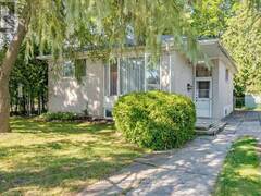 2 CORBETT CRESCENT Aurora Ontario, L4G 2G1