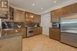 8 HAVERHILL TERRACE | Aurora Ontario | Slide Image Twenty-eight