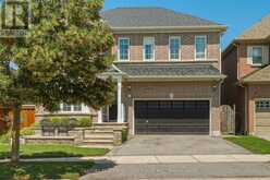 8 HAVERHILL TERRACE | Aurora Ontario | Slide Image Two