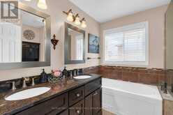52 SUMMERSET DRIVE | Barrie Ontario | Slide Image Twelve
