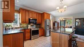 2 HUNTER DRIVE S | Port Rowan Ontario | Slide Image Nine
