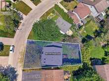 865 27TH STREET | Owen Sound Ontario | Slide Image Four