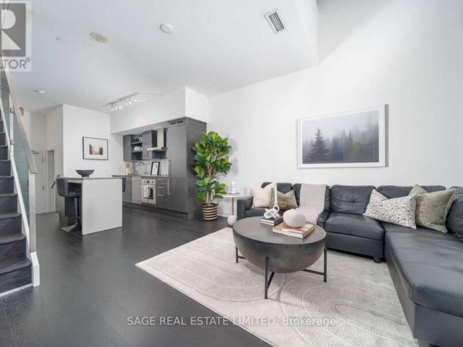 118 - 1030 KING STREET W, Toronto, Ontario M6K 3N3