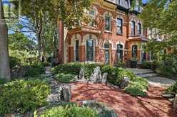 33 ROSE AVENUE | Toronto Ontario | Slide Image Three