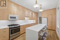 33 ROSE AVENUE | Toronto Ontario | Slide Image Eight