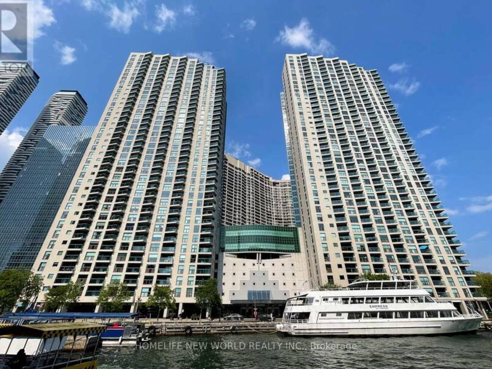 1602 - 77 HARBOUR SQUARE, Toronto, Ontario M5J 2S2