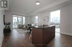 815 - 80 VANAULEY STREET | Toronto Ontario | Slide Image Six