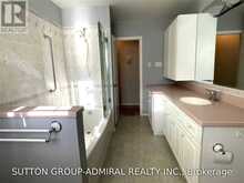 86 HAMILTON DRIVE | Newmarket Ontario | Slide Image Sixteen