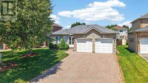 61 DARLING CRESCENT | Alliston Ontario | Slide Image Forty