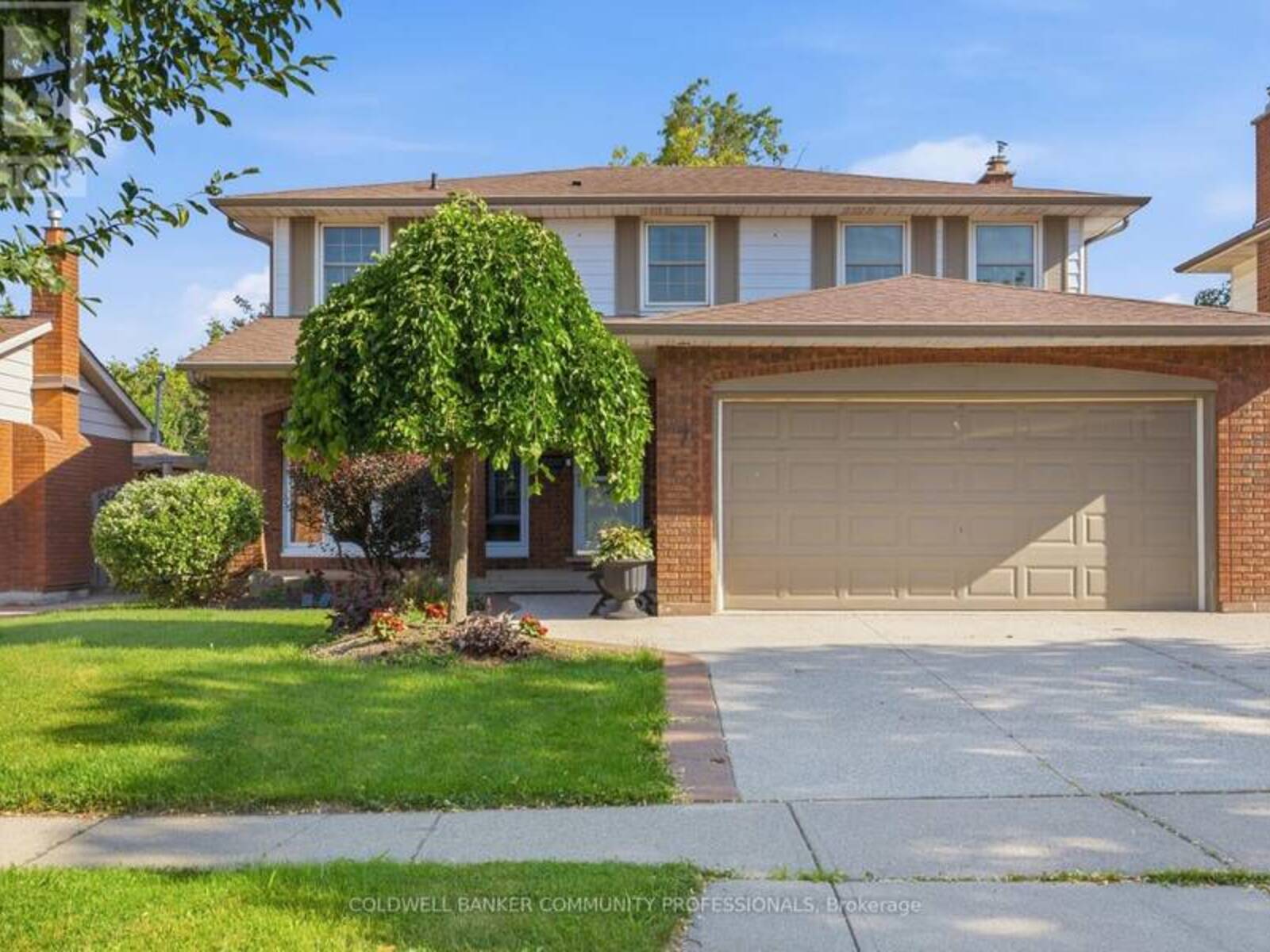 7 APEX COURT, Hamilton, Ontario L8J 1J2