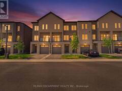 10 CLEAR VALLEY LANE Hamilton Ontario, L0R 1W0