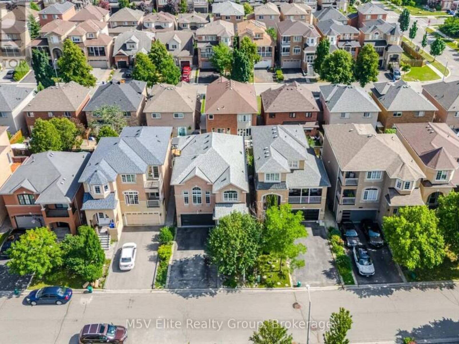 168 SAIL CRESCENT, Vaughan, Ontario L6A 2Z2