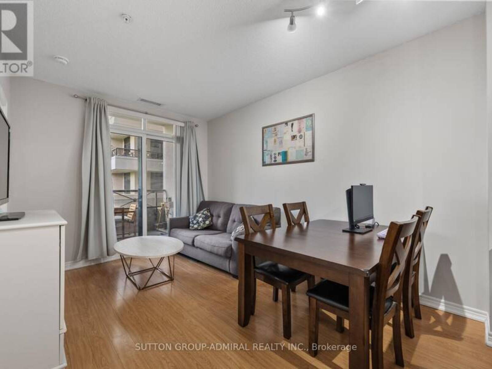 215 - 9255 JANE STREET, Vaughan, Ontario L6A 0K1