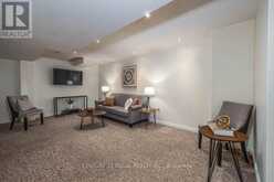 43 WATERTON CRESCENT | Richmond Hill Ontario | Slide Image Thirty-one