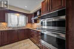17 ANDRIKA COURT | Mississauga Ontario | Slide Image Eight