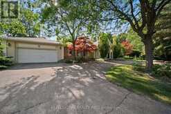 7 PURLING PLACE | Toronto Ontario | Slide Image Forty-two