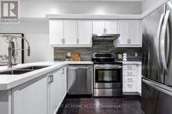 204 - 23 OBSERVATORY LANE | Richmond Hill Ontario | Slide Image Six